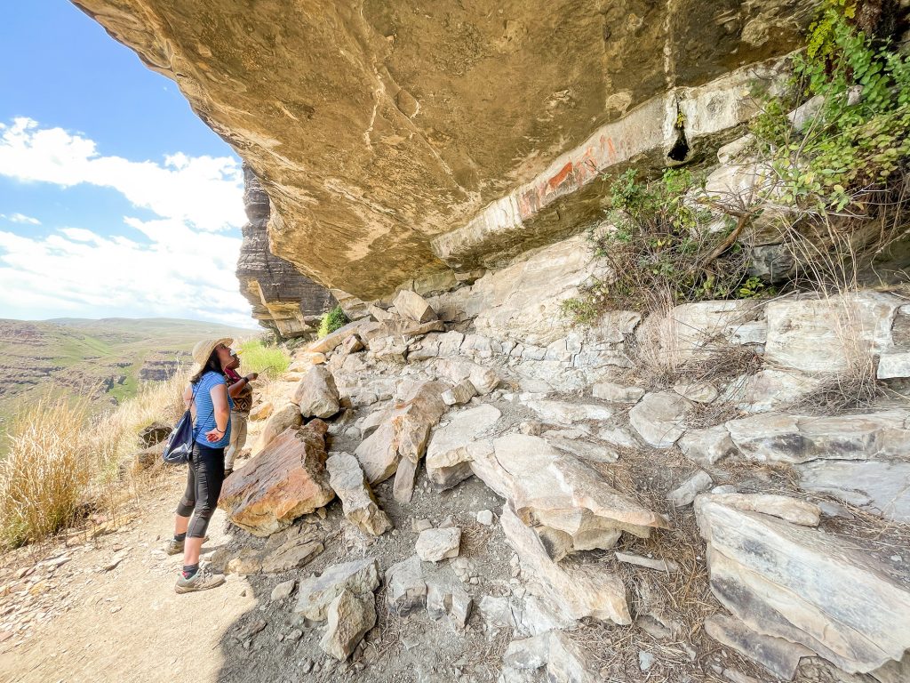 Game Pass Shelter Rock Art at Kamberg